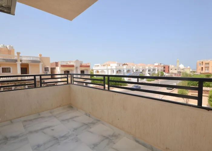 القليني للغرف الفندقيه 2 Bedrooms Apartman Gurdaka